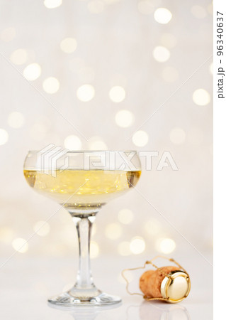 Champagne glass Champagne glass 96340637
