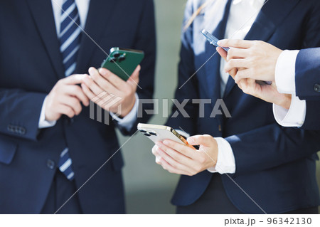 スーツ　スマホ　LINE交換 96342130