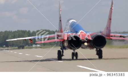 Aerodrome locators rotate to control the movement of aircraft in the sky 96345383