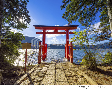 箱根神社 平和の鳥居・芦ノ湖 / Hakone Shrine, Japan 96347508