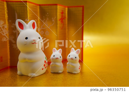 うさぎ年のお正月素材(卯年年賀状) うさぎ年のお正月素材(卯年年賀状) 96350751