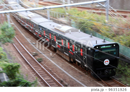 ［JY］黒色の山手線E235系（鉄道開業150周年記念） 96351926