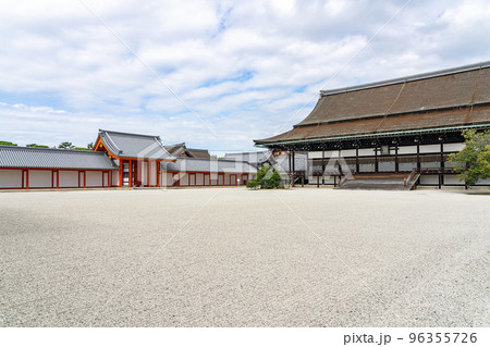 【京都府】京都御所の壮大な雰囲気を感じる紫宸殿 96355726