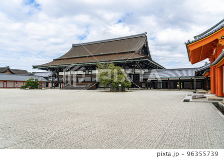 【京都府】京都御所の壮大な雰囲気を感じる紫宸殿 96355739