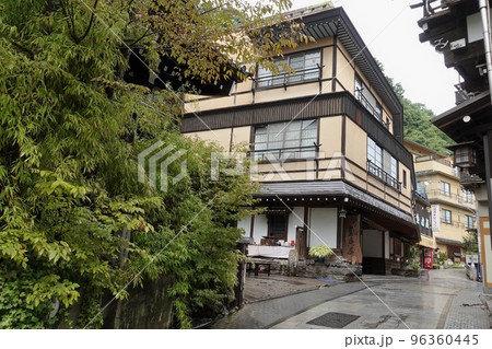 信州渋温泉 石畳道路 歴史の宿金具屋 96360445