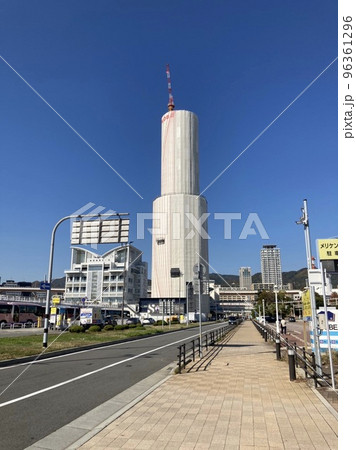 2022年11月18日神戸港 96361296