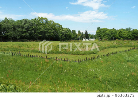 鉢形城跡の二の曲輪全景【埼玉県寄居町】 鉢形城跡の二の曲輪全景【埼玉県寄居町】 96363275