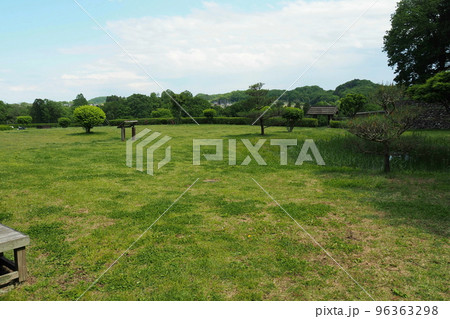 鉢形城跡の三の曲輪全景【埼玉県寄居町】 96363298