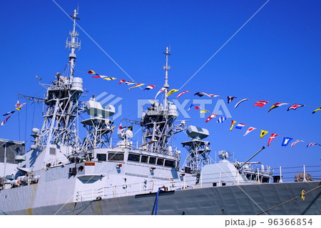 カナダ海軍巡洋艦 ウィニペグ FFH-338 WINNIPEG Canadian Navy 横須賀  96366854