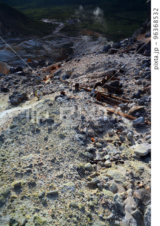 スピリチュアルな道南の活火山～霊場恵山 96368532