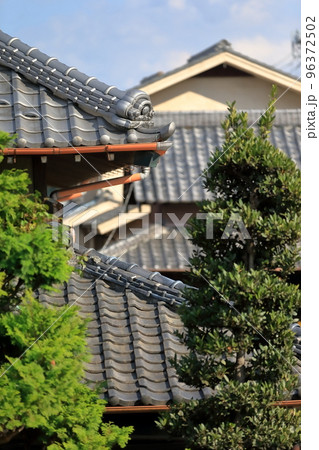 瓦屋根　イメージ 96372502