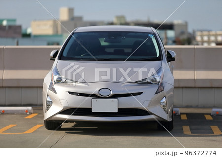 駐車場の自動車　イメージ 96372774