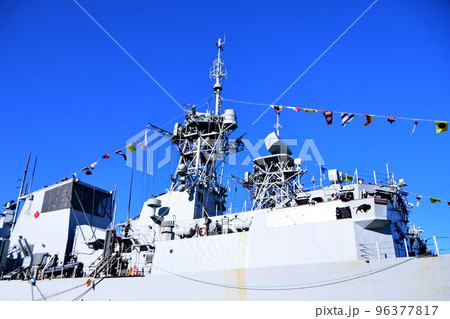 カナダ海軍巡洋艦 ウィニペグ FFH-338 WINNIPEG Canadian Navy 横須賀 カナダ海軍巡洋艦 ウィニペグ FFH-338 WINNIPEG Canadian Navy 横須賀 96377817
