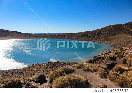 【トンガリロ国立公園】ブルーレイク 96378352