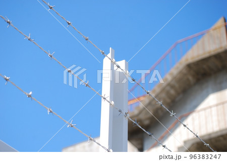 有刺鉄線 96383247