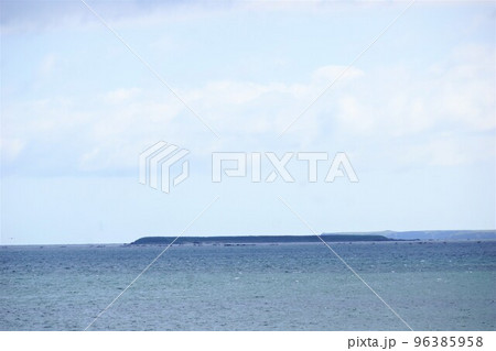 納沙布岬からの風景　貝殻島 96385958
