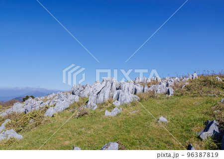 四国カルストの風景 96387819