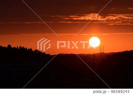夕暮れ 96389245