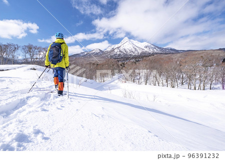 スノーシュートレッキングのイメージ 大山鏡ヶ成 スノーシュートレッキングのイメージ 大山鏡ヶ成 96391232