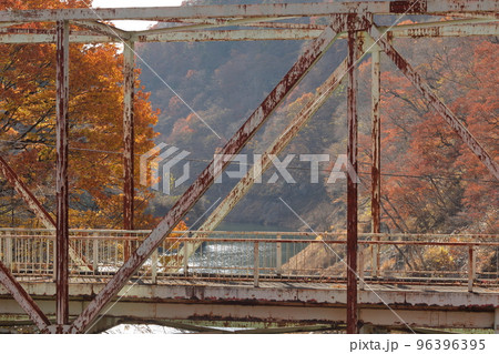 藤原ダム　宝川温泉　紅葉 96396395