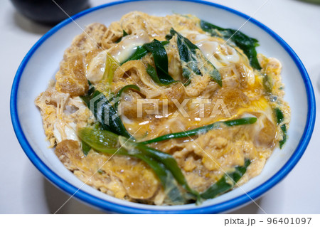 日本の兵庫県赤穂市で食べたとても美味しい衣笠丼 日本の兵庫県赤穂市で食べたとても美味しい衣笠丼 96401097