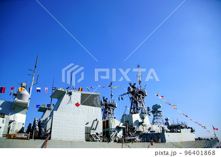 カナダ海軍巡洋艦 ウィニペグ FFH-338 WINNIPEG Canadian Navy 横須賀 カナダ海軍巡洋艦 ウィニペグ FFH-338 WINNIPEG Canadian Navy 横須賀 96401868