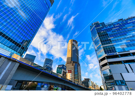東京 渋谷駅南口の街並み 渋谷フクラスと渋谷セルリアンタワー 東京 渋谷駅南口の街並み 渋谷フクラスと渋谷セルリアンタワー 96402778