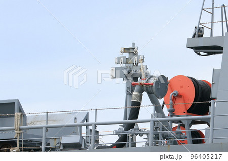 護衛艦の給油口　補給 96405217