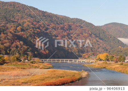 京都　嵐山の風景 96406913