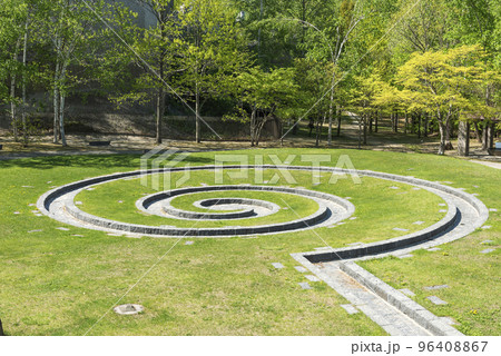 スパイラルスプリング　石山緑地　札幌市 96408867