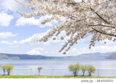 洞爺湖から羊蹄山 洞爺湖町 洞爺湖から羊蹄山 洞爺湖町 96408950