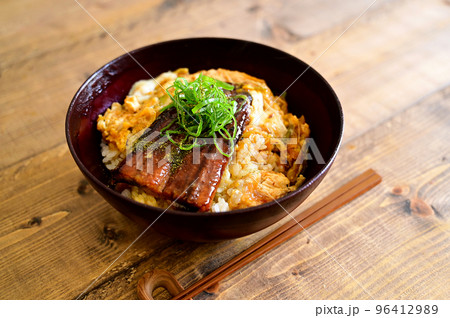 うな玉丼 96412989