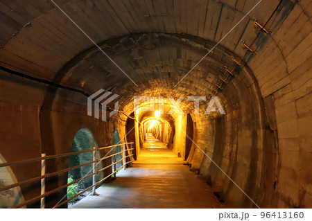 やまびこ遊歩道(富山県 宇奈月 黒部渓谷 廃線跡) やまびこ遊歩道(富山県 宇奈月 黒部渓谷 廃線跡) 96413160