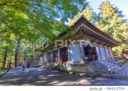 (岩手県)世界遺産 中尊寺 金色堂 覆堂 (岩手県)世界遺産 中尊寺 金色堂 覆堂 96413704