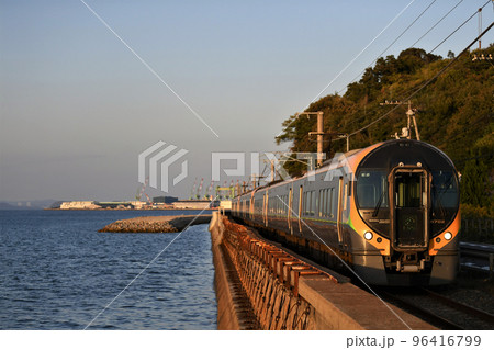 8600系特急「しおかぜ」　予讃線・海岸寺～津島ノ宮 96416799
