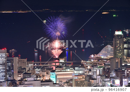 2022年 小規模開催の神戸「みなとHANABI」各方面からの眺望 2022年 小規模開催の神戸「みなとHANABI」各方面からの眺望 96416907
