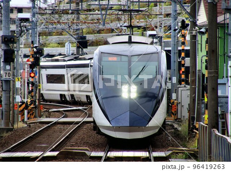 最高速度160km/h 国際空港へのアクセスを担う… 京成電鉄・スカイライナー 最高速度160km/h 国際空港へのアクセスを担う… 京成電鉄・スカイライナー 96419263
