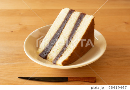 シベリア　菓子　三角シベリア　和洋折衷 96419447