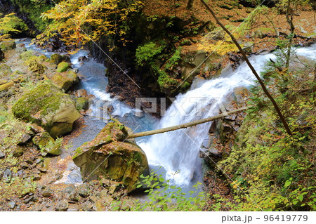 八方ヶ原の仁三郎の滝 八方ヶ原の仁三郎の滝 96419779