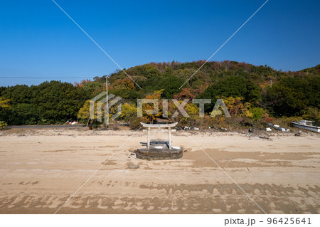 香川県三豊市粟島の風景 96425641