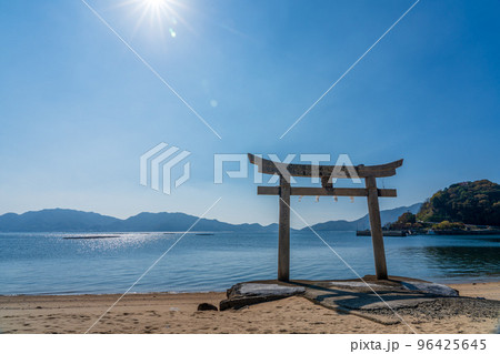 香川県三豊市粟島の風景 96425645
