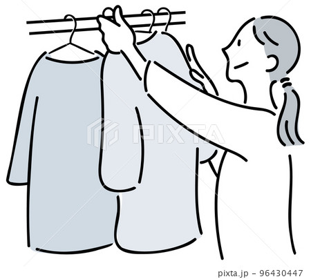 ハンガーにかかった服を持つ女性 ハンガーにかかった服を持つ女性 96430447