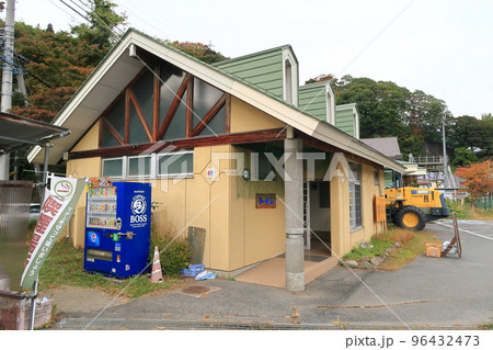 秋の道の駅みなかみの景観 秋の道の駅みなかみの景観 96432473
