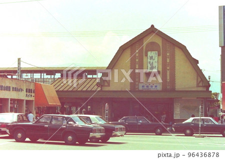 小田急新松田・旧駅舎、1979年8月19日撮影、ギャンブレル屋根 96436878