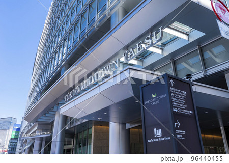 「東京ミッドタウン八重洲」・「バスターミナル東京八重洲」のエントランス 96440455