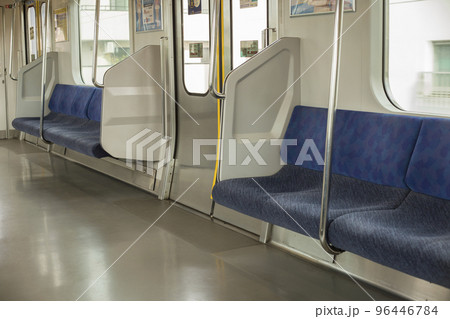 武蔵野線 座席 電車内 電車 車内 北府中駅 椅子 武蔵野線 座席 電車内 電車 車内 北府中駅 椅子 96446784
