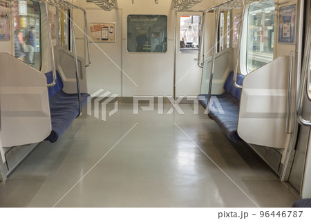 武蔵野線 座席 電車内 電車 車内 北府中駅 椅子 武蔵野線 座席 電車内 電車 車内 北府中駅 椅子 96446787