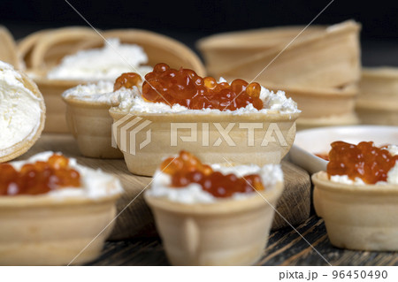 red salmon caviar during cooking 96450490