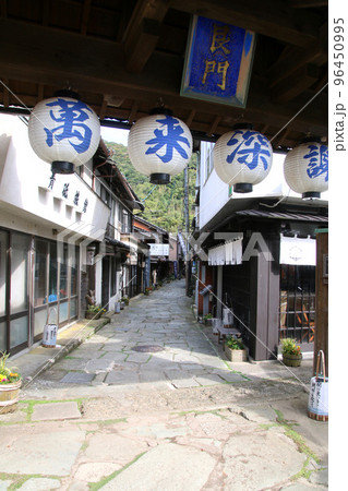 青石畳通り・美保神社（島根県・松江市） 96450995