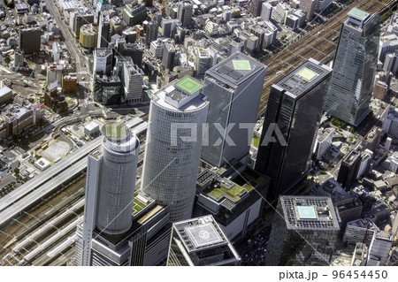 名古屋駅前の高層ビルを空撮 96454450